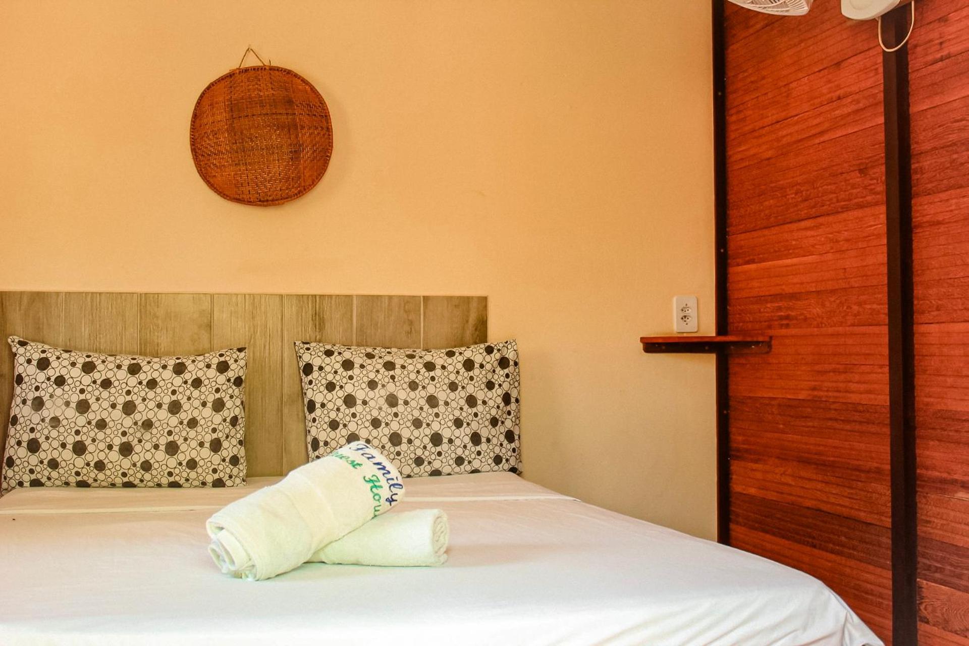 Family Guest House Velha Boipeba Bagian luar foto
