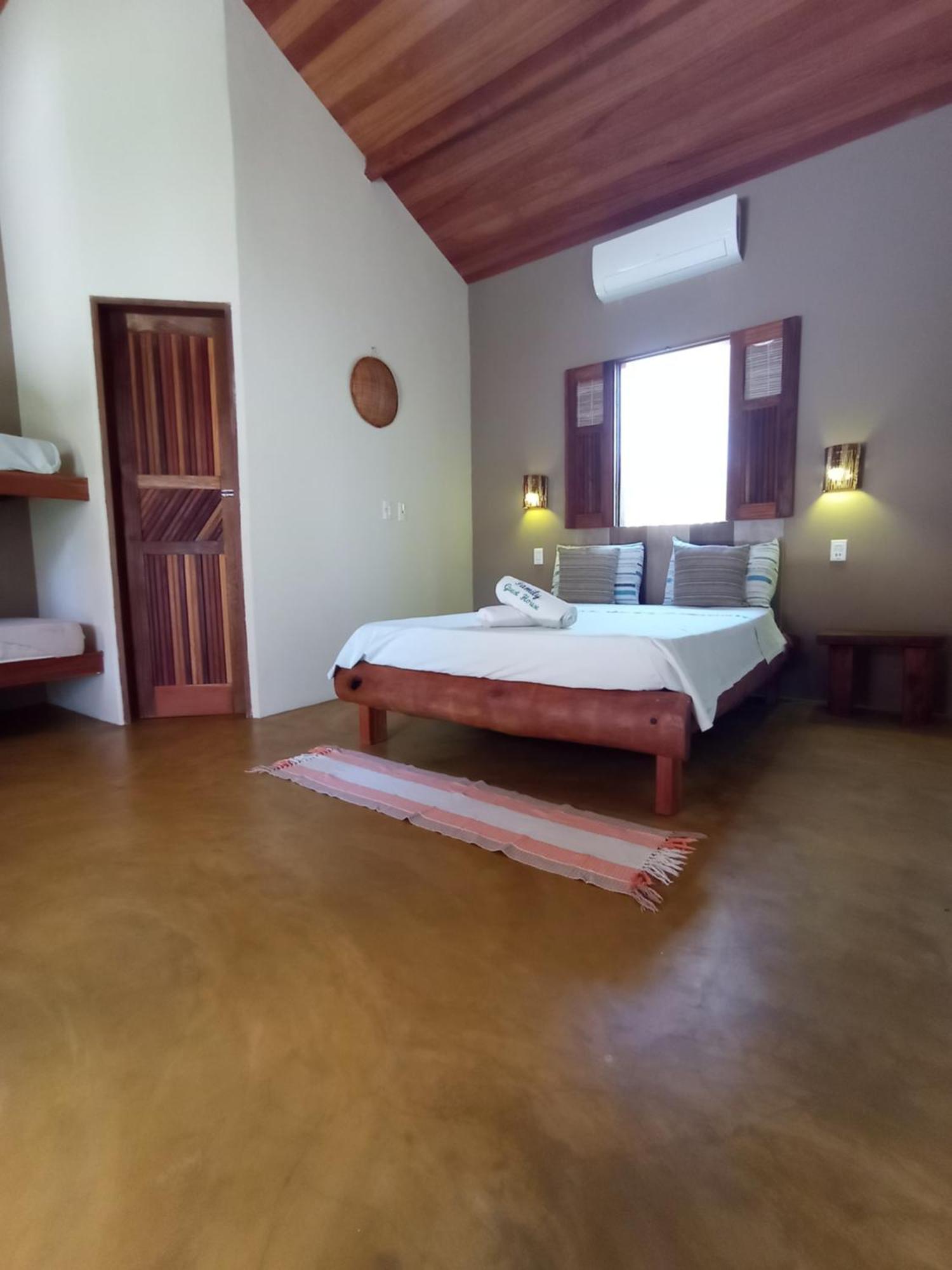 Family Guest House Velha Boipeba Bagian luar foto